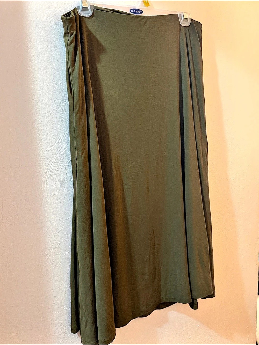 Banana Republic Women's Midi A-line Skirt in Olive Size Large